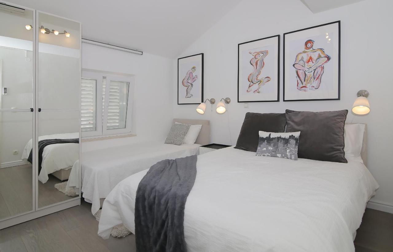 Spacious 2 Bedroom Apt Luxeview- Oldtownview, 10Min To Town Дубровник Экстерьер фото